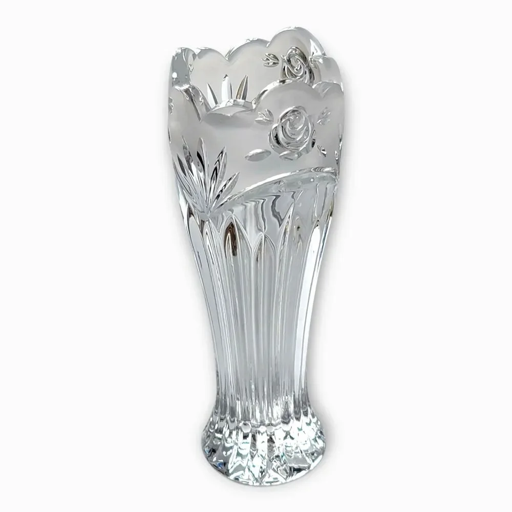 Oneida Southern Garden 7 Inch Crystal Flower Bud Vase